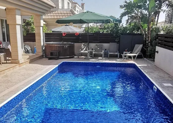 Great Maria Villa Paralimni